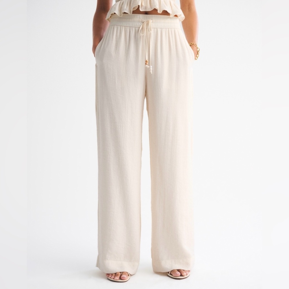 Crinkle Textured Pull-On Pant - Picture 2 of 5